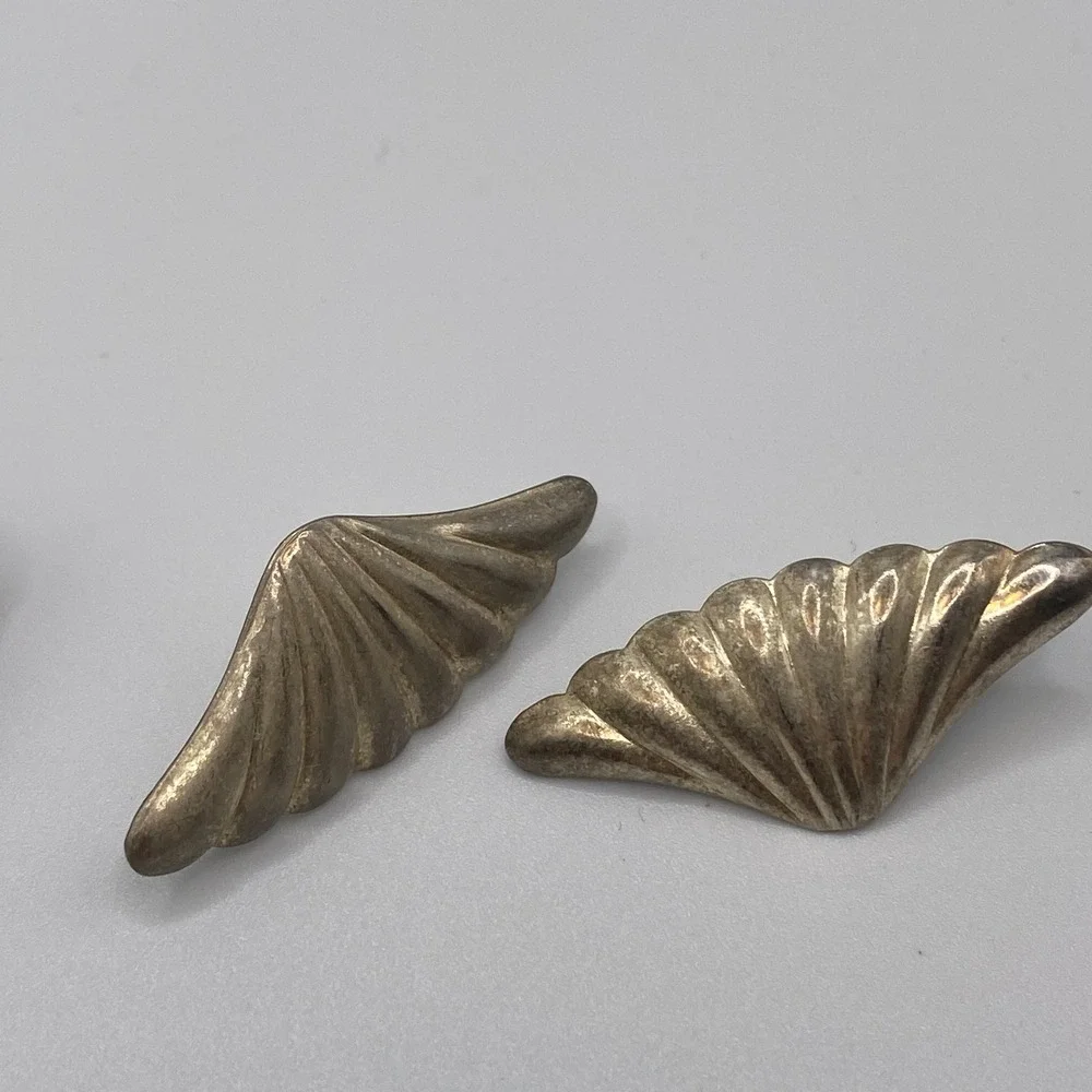 Vintage Silver Tone Earring Lot 3 Pairs Pierced Studs Shell Fan Art Deco Square‎